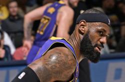 九游官方平台萨克拉门托国王今晨止住颓势，志在CBA季后赛名次提升，目标明确，控场能力受关注的简单介绍