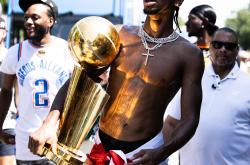 九游游戏中心关于欧超杯赛程吃紧；俄克拉荷马雷霆转会期战术微调；管理层满意；轮换策略成焦点的信息