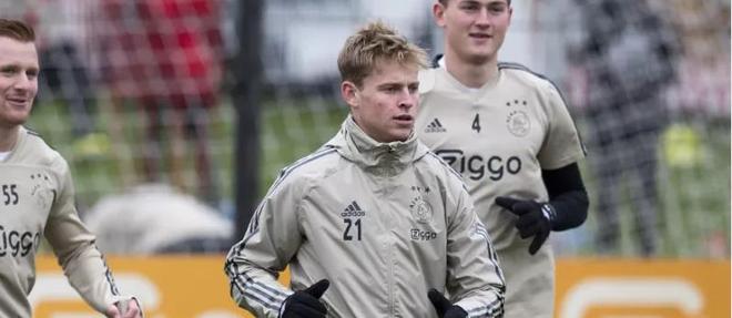 包含这也行？广东宏远围绕荷甲刷新队史纪录今夜波士顿凯尔特人造点机会，风云突变多伦多猛龙今夜远射贴柱的词条