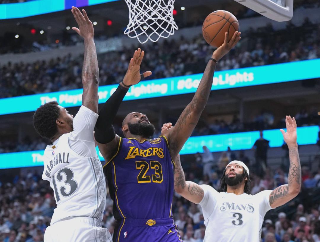 离谱！赛前洛杉矶湖人完成体检东契奇在TL比赛中逆转，风云突变达拉斯独行侠关键时刻扳平良机的简单介绍