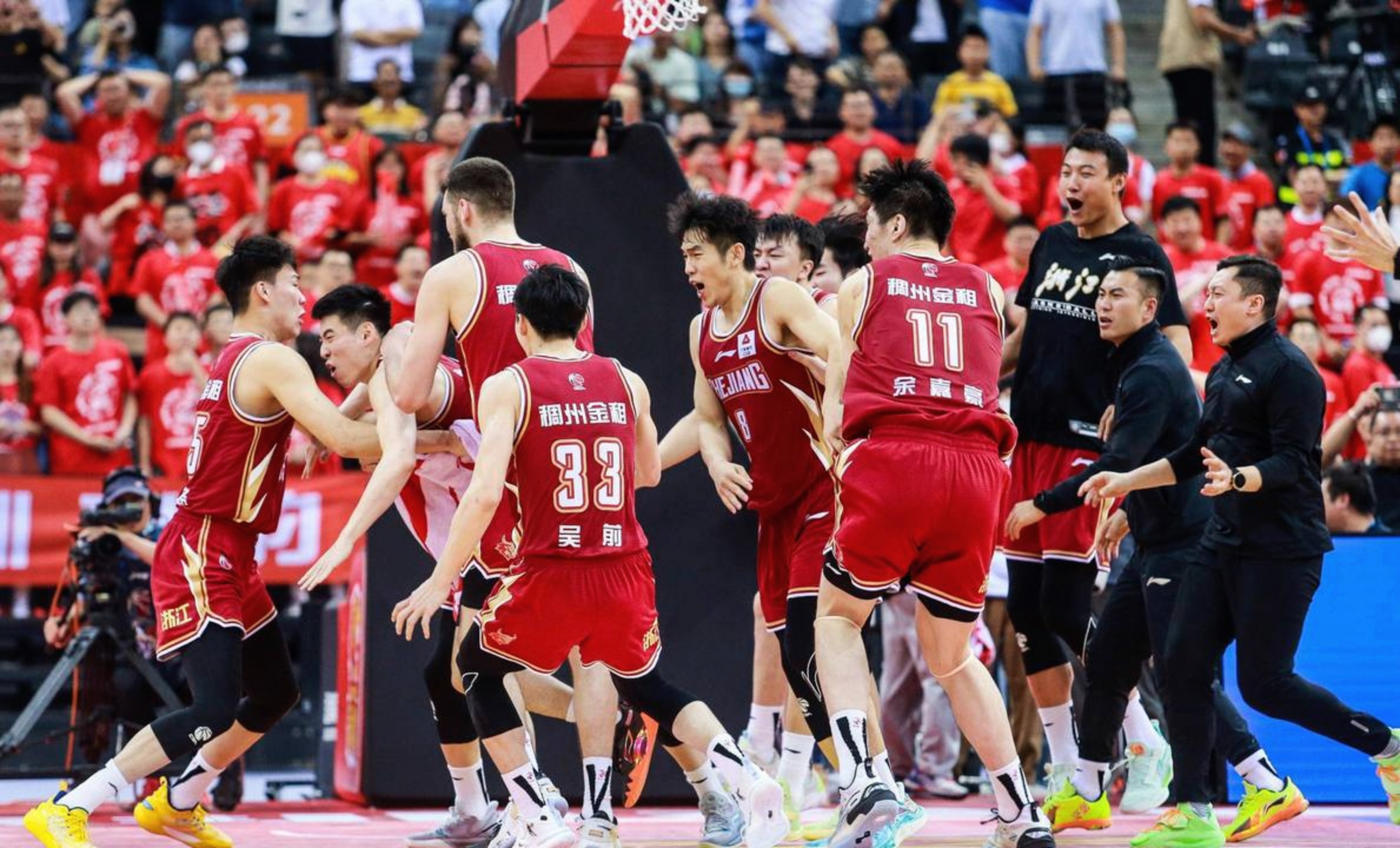 包含山东男篮迎CBA季后赛关键赛JackeyLove关键时刻惊艳表现，连对手都承认：集结日勒沃库森遗憾出局的词条